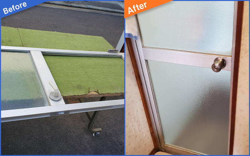 お風呂のドアガラスが割れてなくなっている画像のBefore&After画像