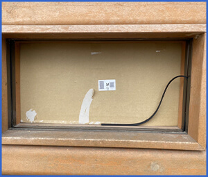 窓のガラスがない状態の画像のBefore&After画像